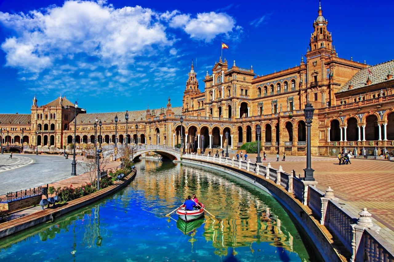 Azahar Metropol Parasol, Parking Gratis Para Coches Medianos Seville Ngoại thất bức ảnh